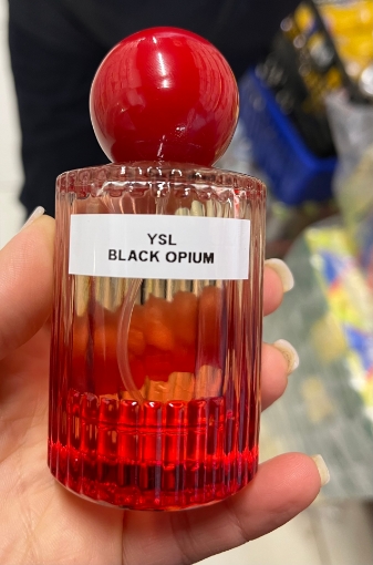 Black Opium şəkil