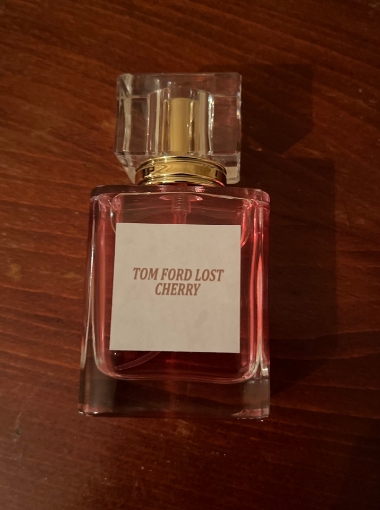 Tom ford lost cherry resmi